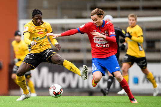Örgrytes Alexander Salo och Elfsborgs Musa M’Benga