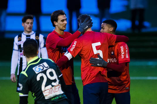 Örgrytes Tommie Veljovic och Jens Cajuste  jublar med målskytten till 3-1 Johan Hammar