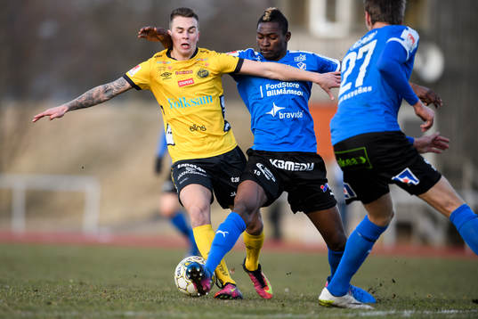 Elfsborgs Rasmus Rosenqvist och Halmstads Aboubakar Keita