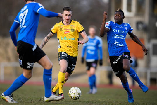 Elfsborgs Rasmus Rosenqvist och Halmstads Aboubakar Keita