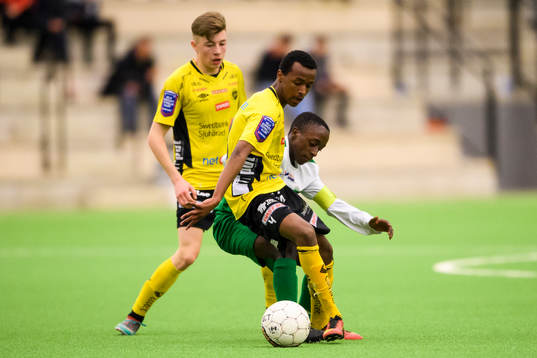 Elfsborgs Awil Hassan och Västra Frölundas Abdoulie Jobe