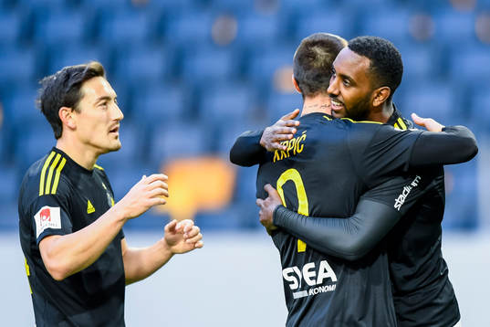 Bla gjennom flere bilder av Fotboll, Träningsmatch, AIK - IFK Norrköping 