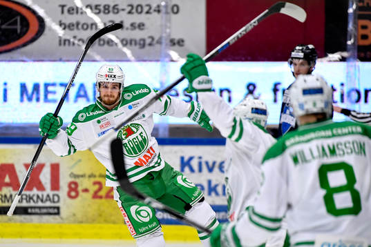 Rögles Sebastian Collberg jublar