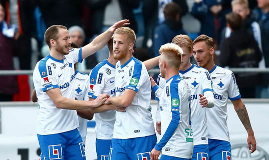 Norrköpings spelare jublar