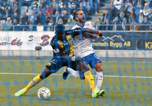 Hammarbys Pa Amat Dibba och Norrköpings Christopher Telo