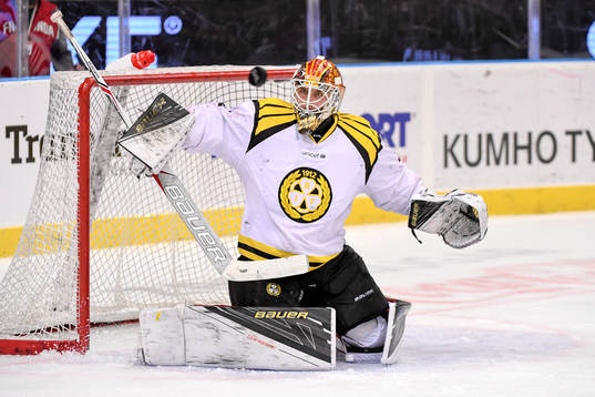Brynäs målvakt Felix Sandström