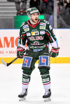 Frölundas Casey Wellman jublar