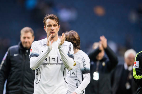 Häckens Jasmin Sudic tackar publiken
