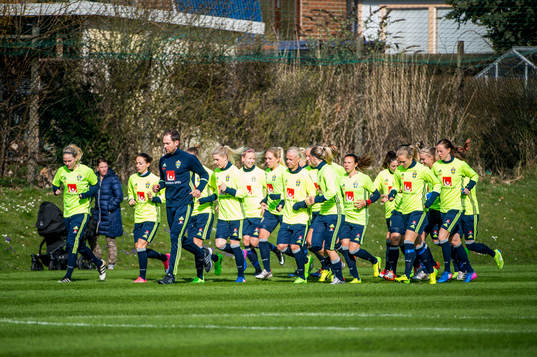 Spelarna värmer upp