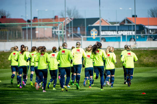 Spelarna värmer upp