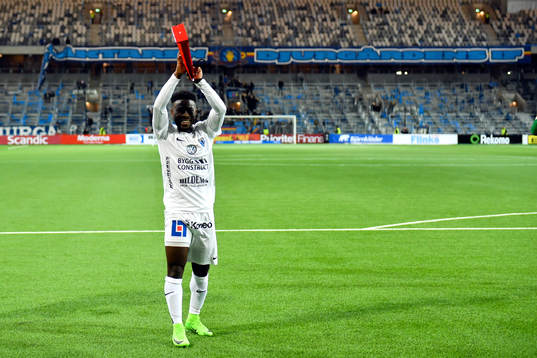 Sirius Kingsley Kofi Sarfo jublar