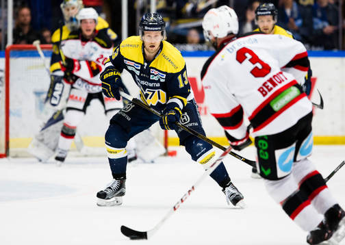 s Oscar Sundh täcker skott