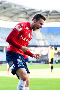 Örgrytes Daniel Sliper jublar