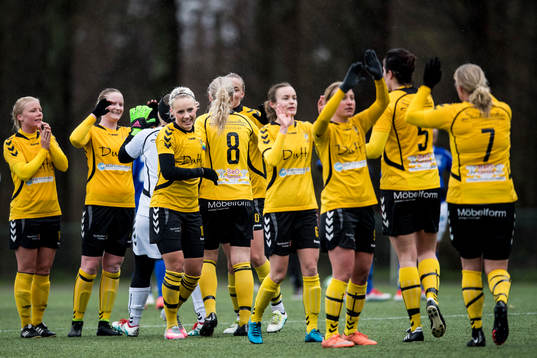 Glimåkras spelare jublar