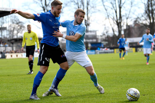 Halmstads Alexander Ruud Tveter och Malmö FFs Anton