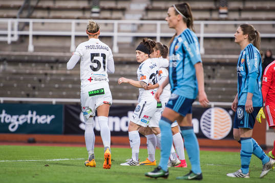 Rosengårds Sanne Troelsgaard Nielsen och Ella Masar McLeod