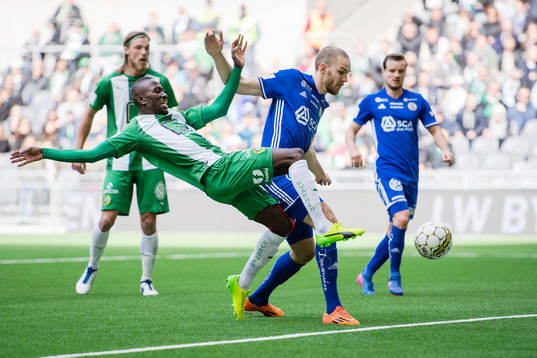 Hammarbys Pa Amat Dibba mot Sundsvalls Marcus Danielson