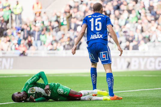 Hammarbys Pa Amat Dibba och Sundsvalls Marcus Danielson