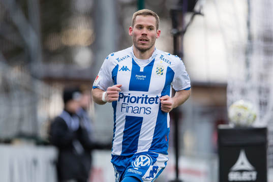 IFK Göteborgs Emil Salomonsson jublar efter att han kvitterat till 1-1