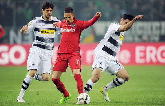 Bla gjennom flere bilder av Fotboll, Tyska Cupen, Borussia Mönchengladbach - Eintracht Fran
