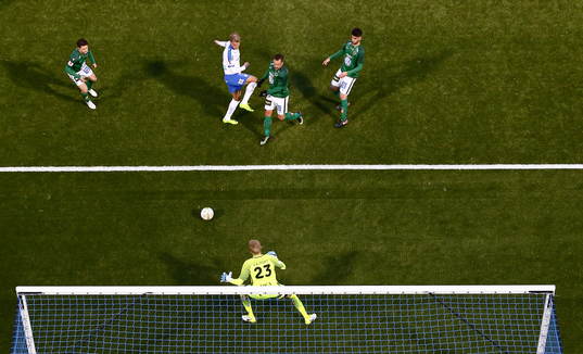 Målchans för Norrköpings Sebastian Andersson