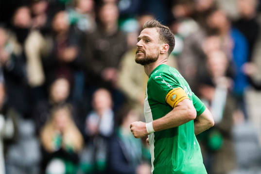 Hammarbys Arnór Smárason jublar efter att ha gjort 4-0 för Hammarby
