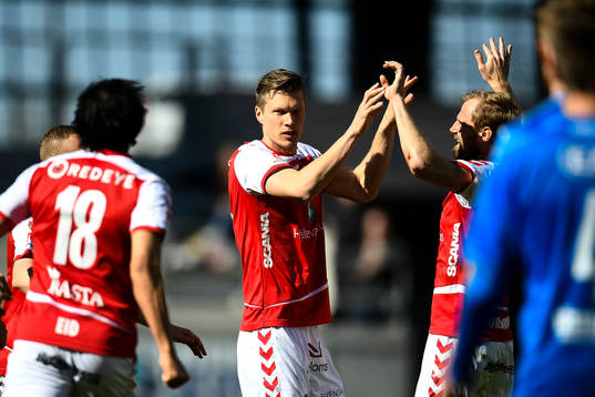 Kalmars Viktor Elm jublar efter 2-0