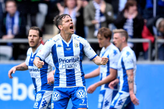 IFK Göteborgs Mads Albaek jublar efter 3-0 av Mattias Bjärsmyr (ej i bild)