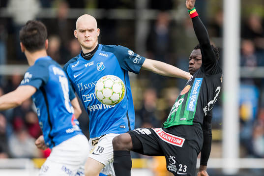 Norrbys Viktor Nilsson och Varbergs Thomas Boakye