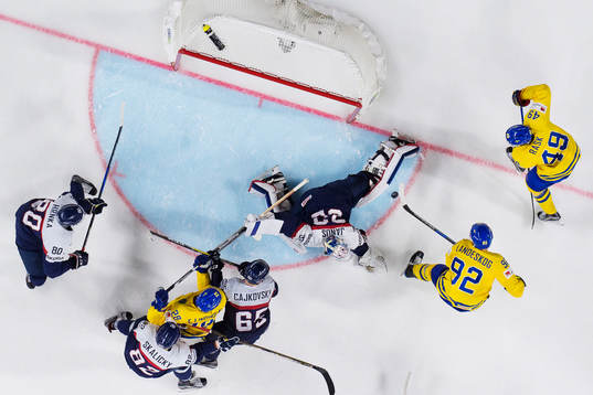 Sveriges Elias Lindholm, Gabriel Landeskog och Victor Rask