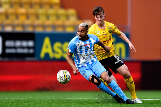 AFC Eskilstunas Ferid Ali och Elfsborgs Simon Olsson