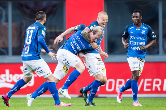 Norrbys Jesper Brandt jublar med Nicklas Savolainen som