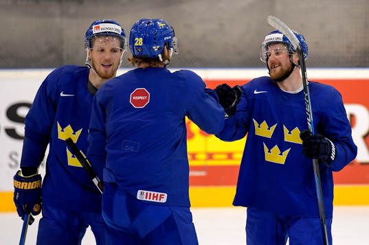 Gabriel Landeskog, Elias Lindholm och en tandlös Linus