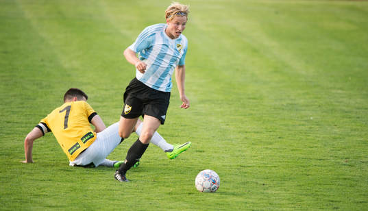 IFK Hässleholms Gustaf Lindroth i matchen i division 2 mellan IFK Malmö och IFK Hässleholm i Malmö 24 maj 2017.  