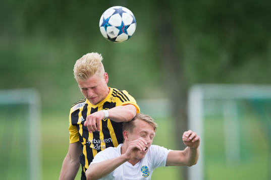 IFK Hässleholms Linus Svensson i matchen i division 2 mellan IFK Hässleholm och Lunds BK i Hässleholm 28 maj 2017.  