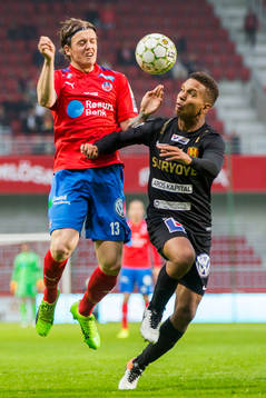 Helsingborgs Alexander Achinioti-Jönsson och Syrianskas