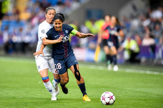 Lyons Camille Abily och Paris Shirley Cruz Trana