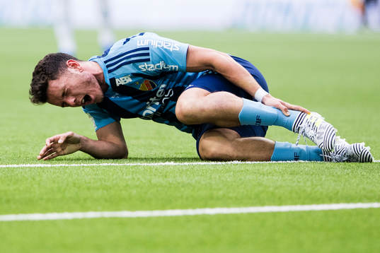 Djurgårdens Kerim Mrabti grinar illa