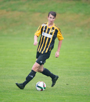 IFK Hässleholms Isak Olsson i matchen i division 2 mellan Österlen och IFK Hässleholm i Skillinge 4 juni 2017.  