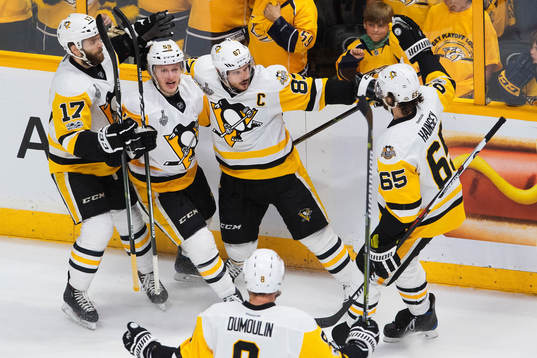 Pittsburghs Bryan Rust, Jake Guentzel, Sidney Crosby, Brian