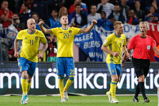 Sveriges John Guidetti, Ola Toivonen och Sebastian Larsson