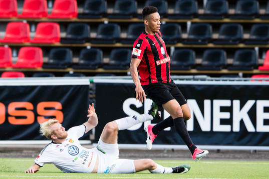 GAIS Carl Nyström och Brommapojkarnas Kevin Kabran