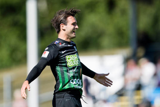 Varbergs Oliver Stanisic jublar