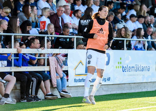 Rosengårds Lotta Schelin värmer upp