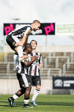 Landskronas Igor Arsenijevic jublar tillsamens med Thierry