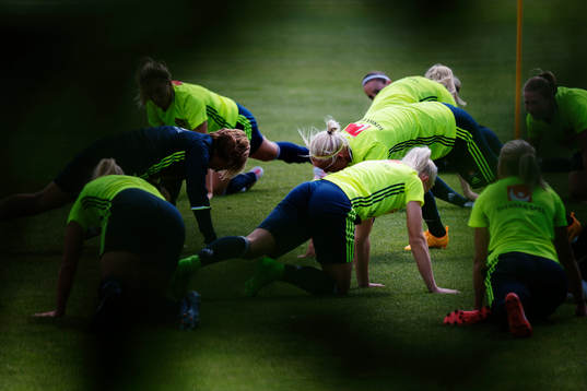 Spelare stretchar