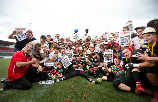 Carlstad Crusaders firar sm-guldet