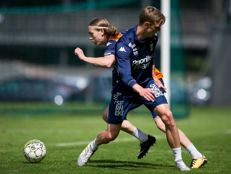 IFK Göteborgs Elias Mar Omarsson mot Sören Rieks