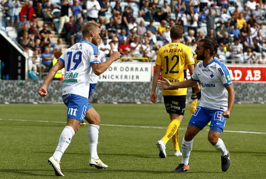 Norrköpings Sebastian Andersson jublar