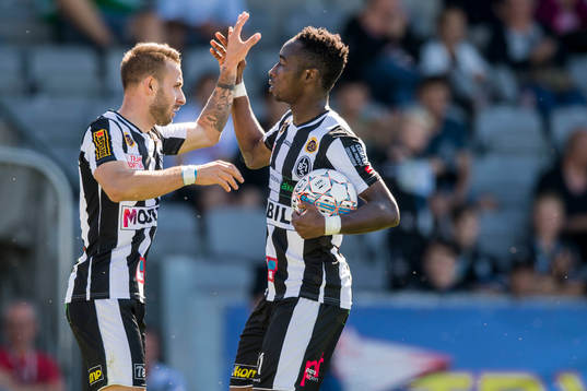 Landskronas Filip Pivkovski och Sadat Karim jublar efter att Sadat Karim gjort mål 
